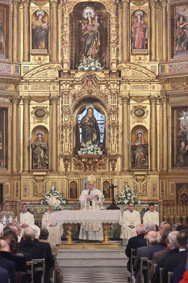 Monseñor José Ángel Saiz Meneses bendijo este viernes la iglesia del convento de Santa Clara, que abre al público tras su restauración