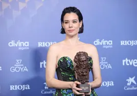 Alauda Ruiz de Azúa y Laia Costa, premiadas en la gala de los Goya por 'Cinco lobitos'