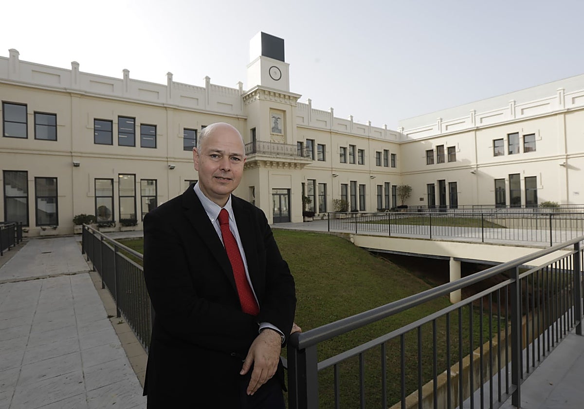 Fernando Llano, nuevo decano de Derecho