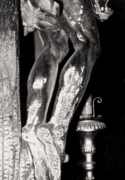 El Cachorro, quemado por el fuego, y la antigua Virgen del Patrocinio, en fotos