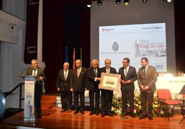La Real Academia Española recibe en Sevilla el Premio Iberoamericano Torre del Oro