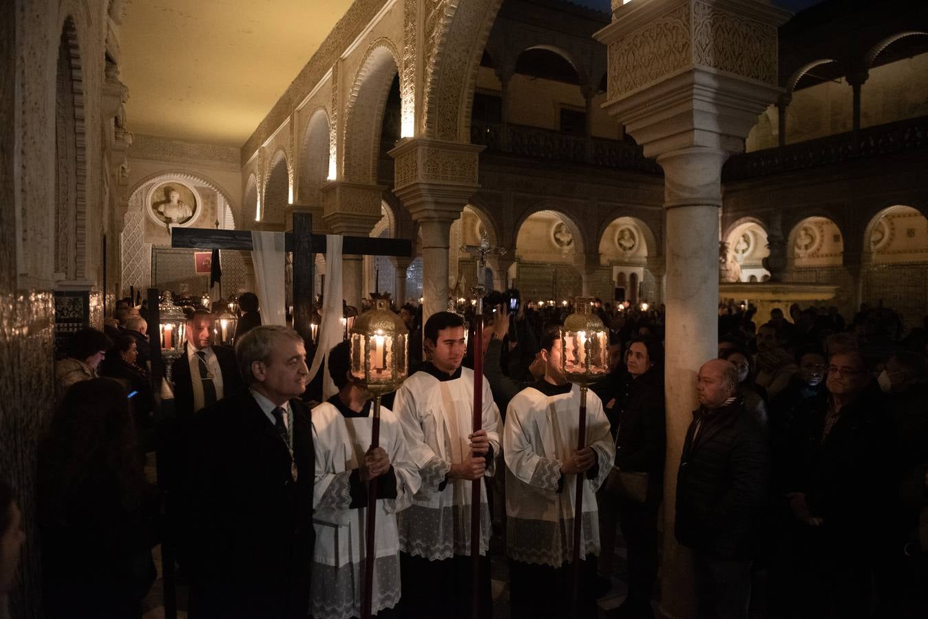 El tradicional viacrucis de la Pía Unión en la Casa de Pilatos