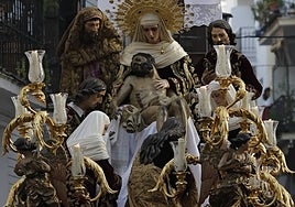 Hermandad de la Sagrada Mortaja: itinerario, horario y mejor sitio donde ver