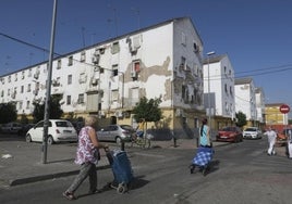 Ayudas millonarias para reformas, placas solares y ascensores en 304 viviendas de Los Pajaritos