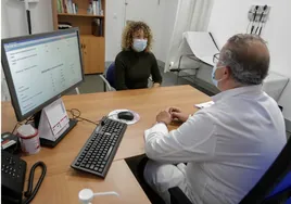 Los médicos de Sevilla quieren una Primaria sin burocracia y que tenga servicio de Radiología