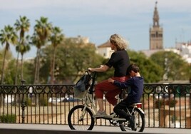 El tiempo en Sevilla: de rozar los 30 grados a sacar los paraguas en 24 horas