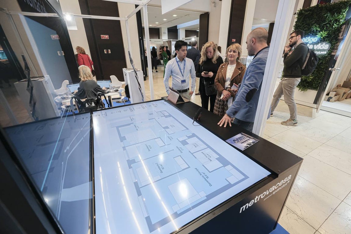 Inauguración de la novena edición de la feria inmobiliaria en el Hotel NH Collection de Sevilla