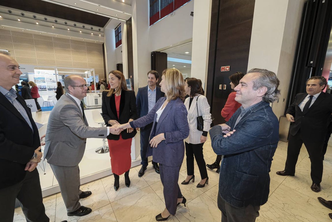 Inauguración de la novena edición de la feria inmobiliaria en el Hotel NH Collection de Sevilla