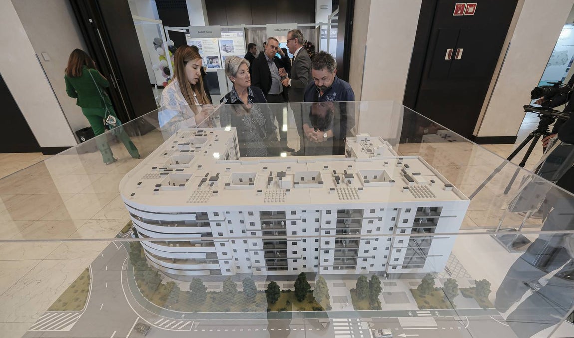 Inauguración de la novena edición de la feria inmobiliaria en el Hotel NH Collection de Sevilla