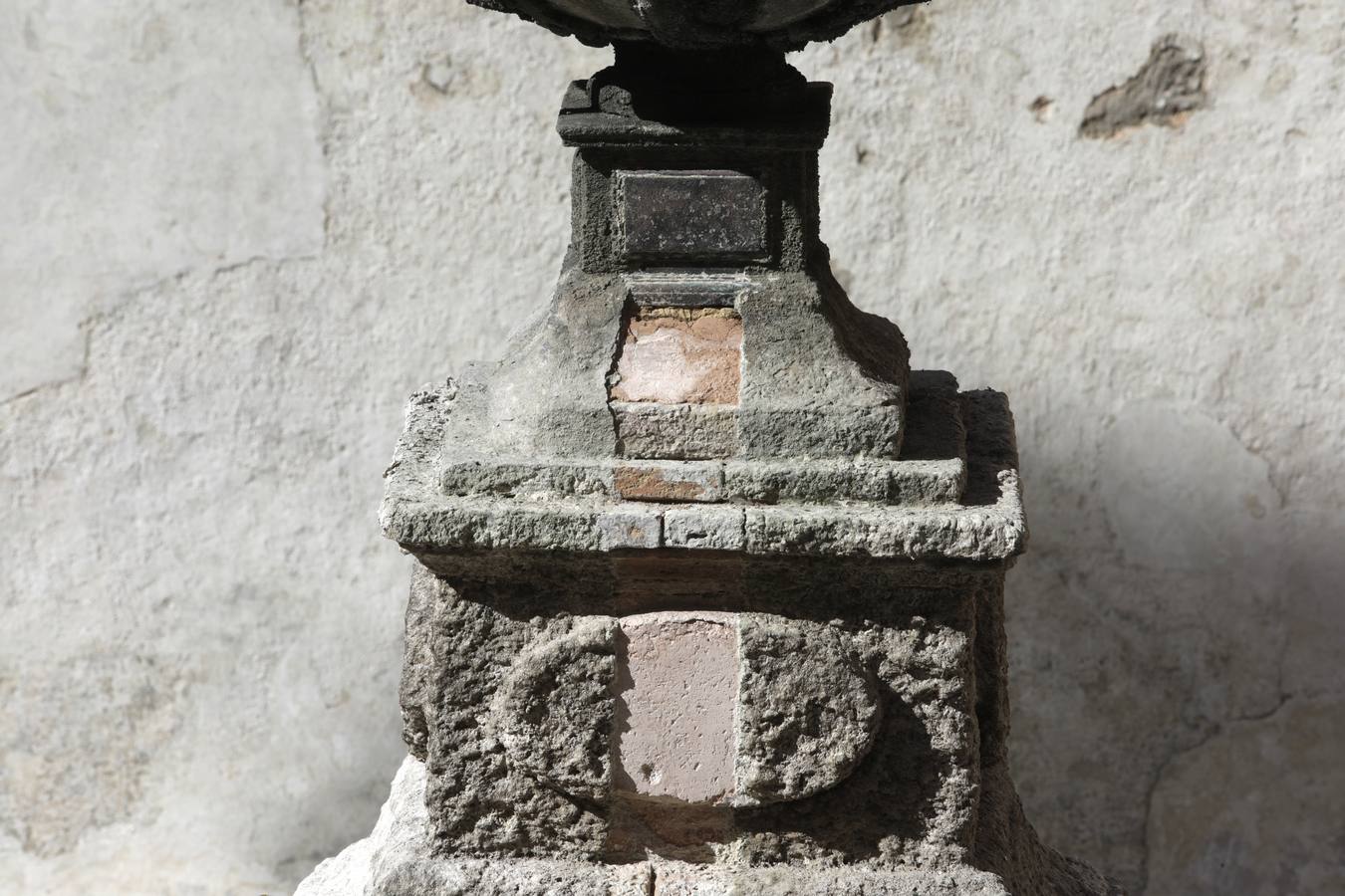 Imágenes de la fuente del Alcázar y los numerosos detalles que han salido a la luz