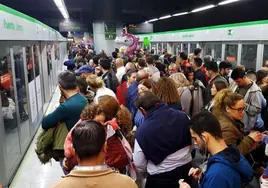 Los trabajadores del metro de Sevilla iniciarán la huelga el Domingo de Ramos