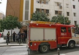 Desalojadas unas 25 viviendas en San Juan por un incendio