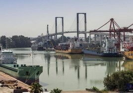 El Puerto de Sevilla licita el dragado de mantenimiento entre junio y octubre por más de 3,6 millones de euros