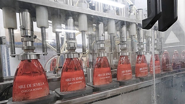 Instituto Español: 120 años perfumando los hogares con un 95% de mujeres en plantilla