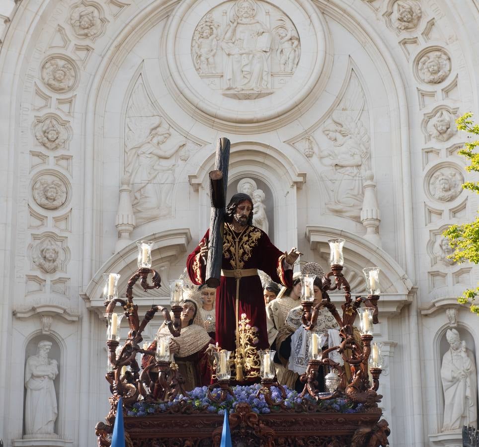 La hermandad de La Misión tuvo una estación de penitencia espléndida este Viernes de Dolores