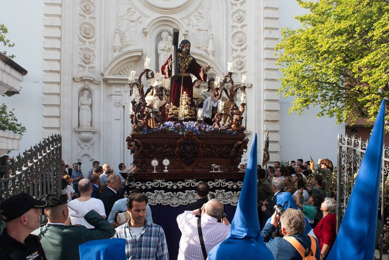 La hermandad de La Misión tuvo una estación de penitencia espléndida este Viernes de Dolores