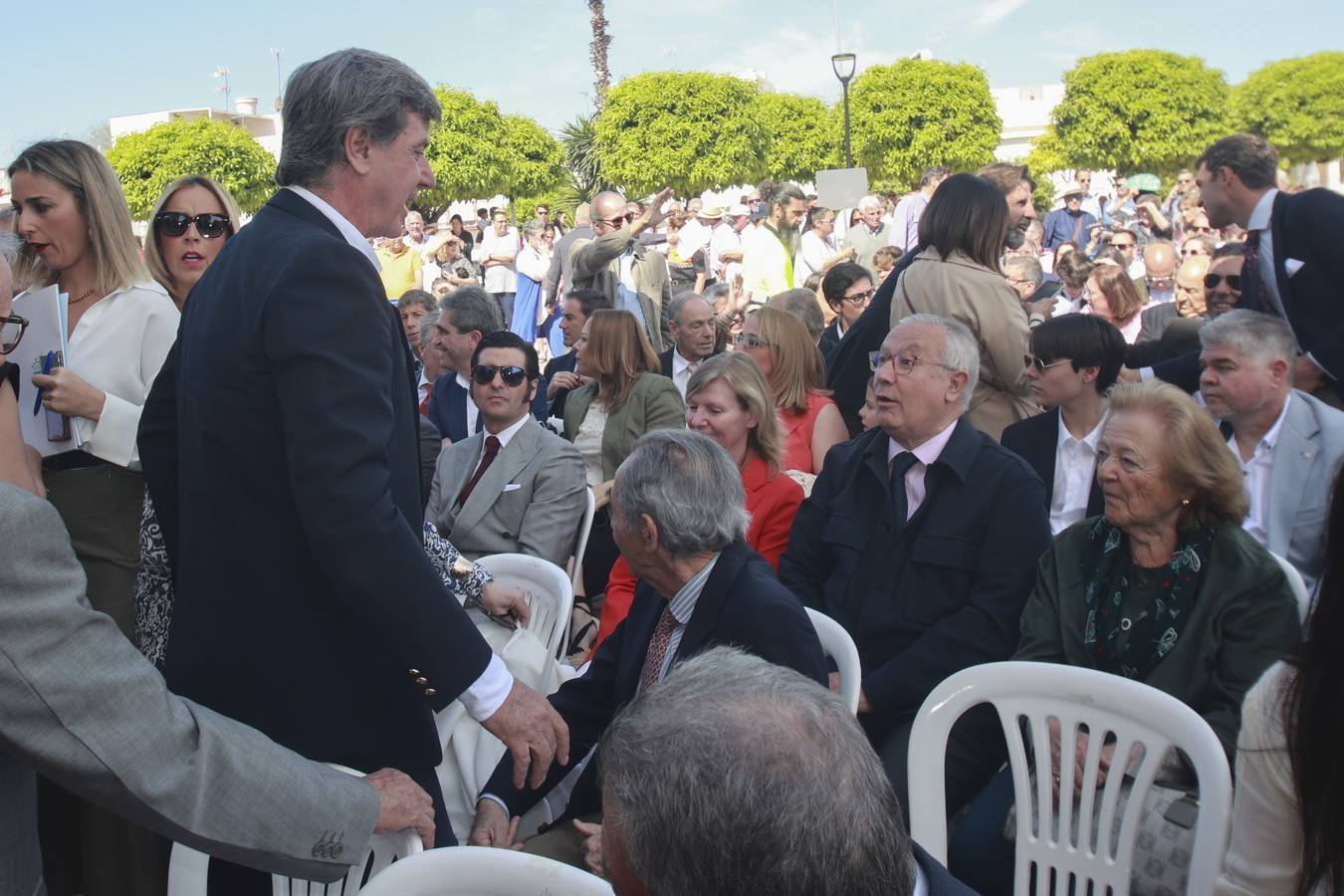 Inauguración del monumento a Curro Romero en La Algaba