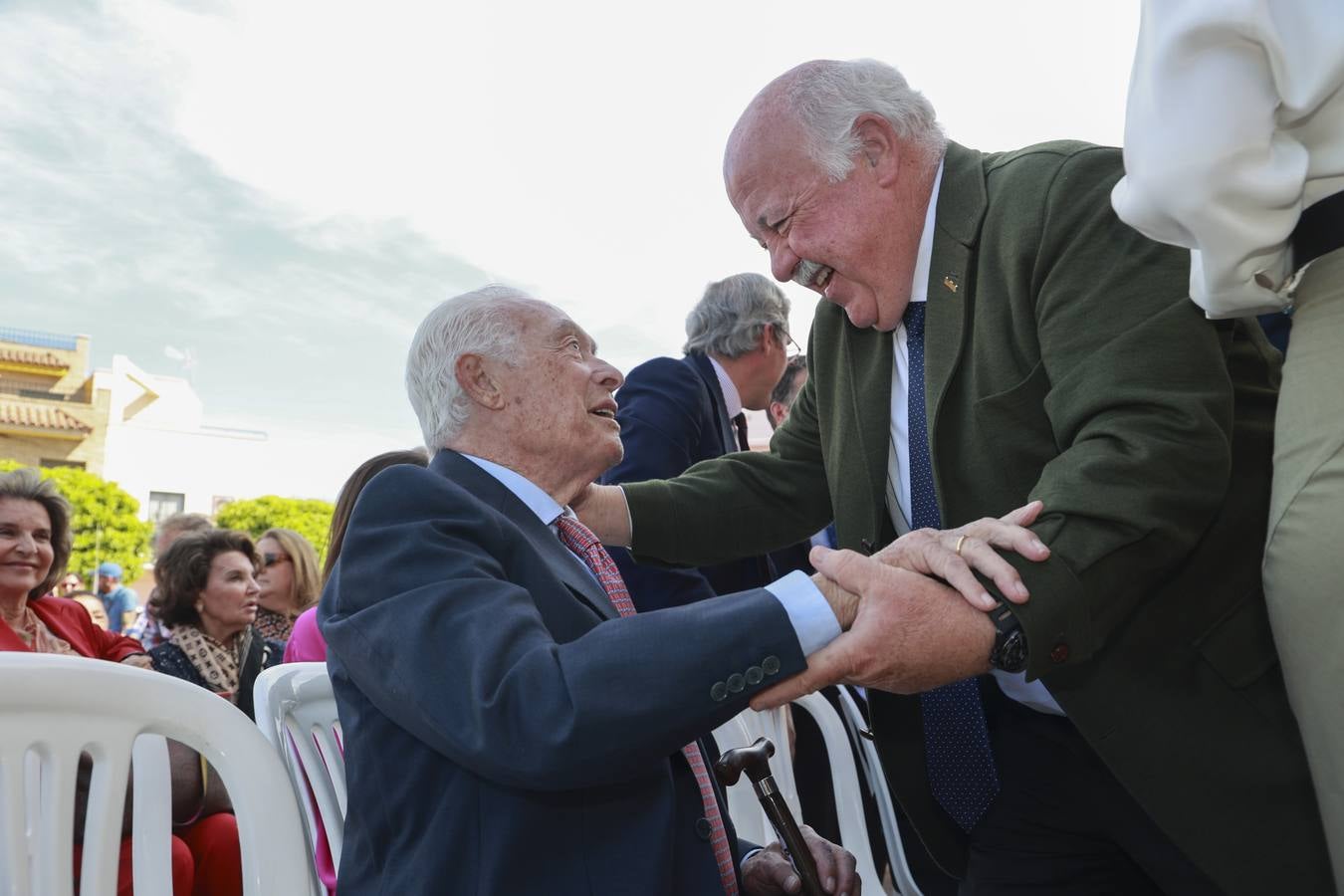 Inauguración del monumento a Curro Romero en La Algaba
