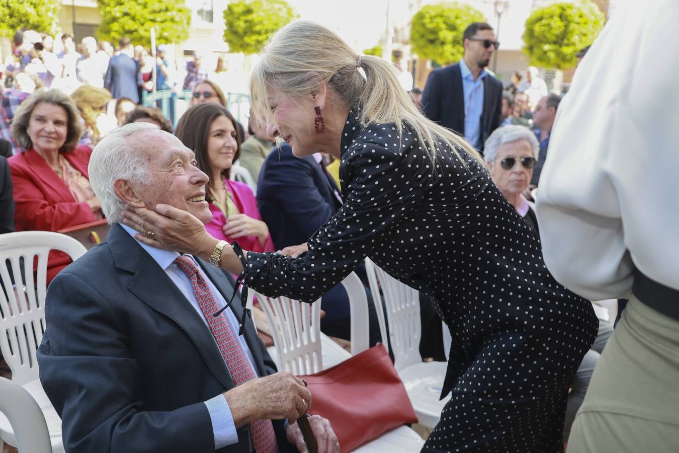 Inauguración del monumento a Curro Romero en La Algaba