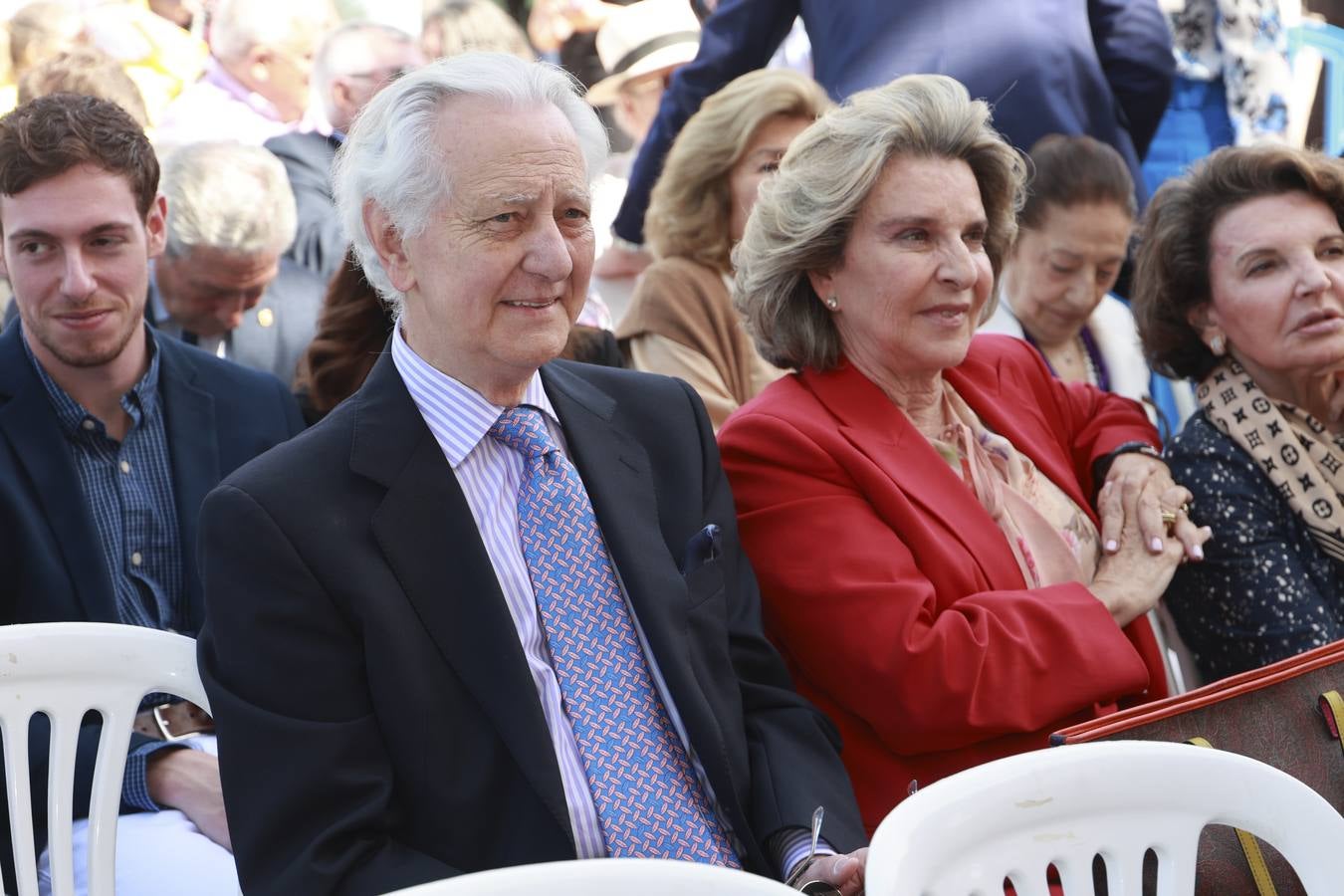 Inauguración del monumento a Curro Romero en La Algaba