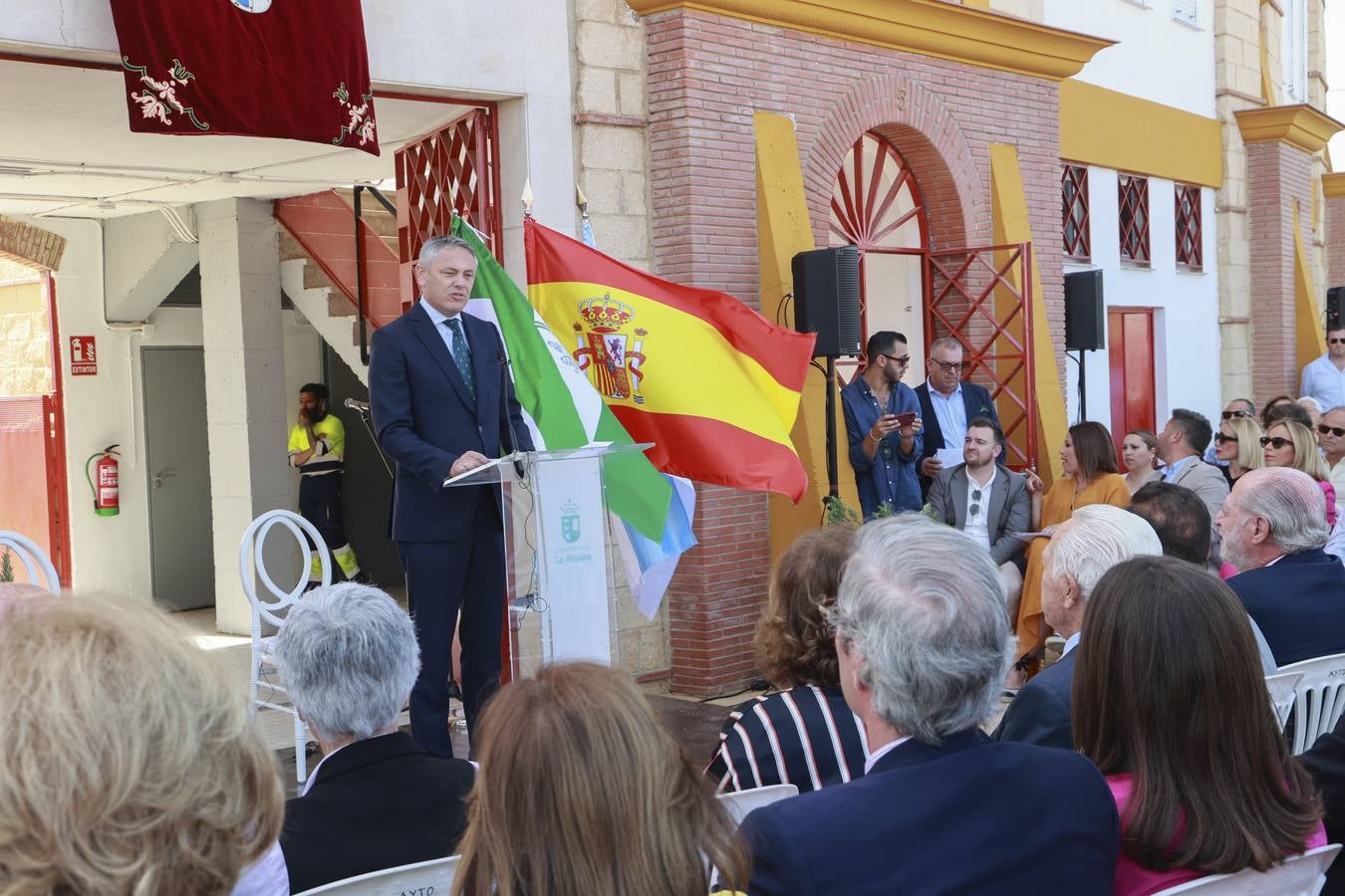 Inauguración del monumento a Curro Romero en La Algaba