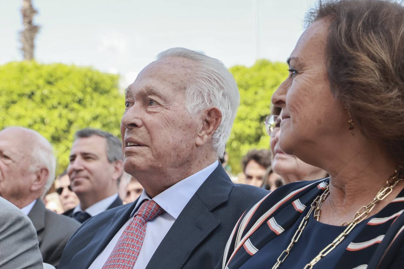Inauguración del monumento a Curro Romero en La Algaba