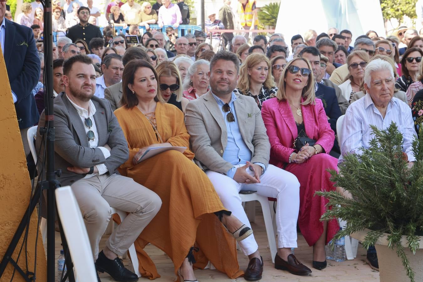 Inauguración del monumento a Curro Romero en La Algaba