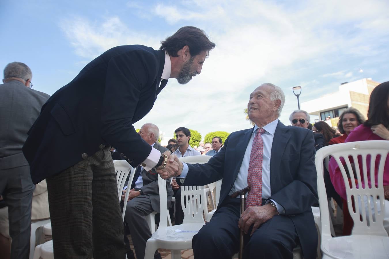 Inauguración del monumento a Curro Romero en La Algaba