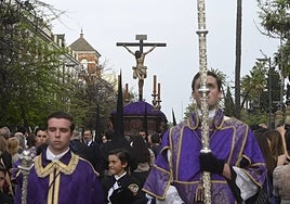 El Cristo de Juan de Mesa y sus penitentes