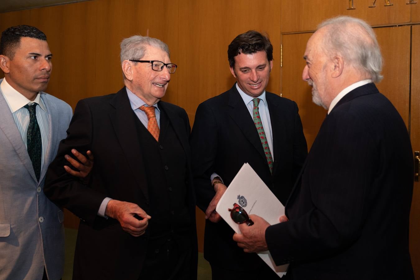 El pregonero estuvo arropado por numerosos amigos y aficionados a los toros