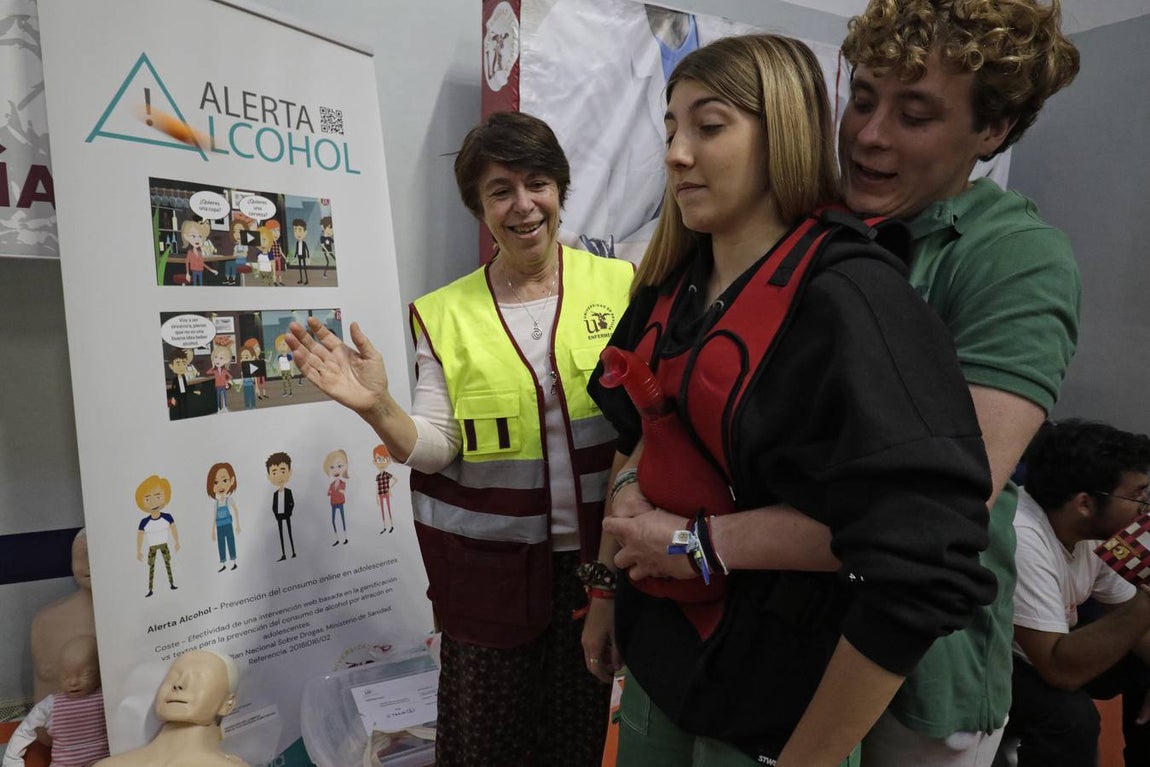 Los expositores se llenaron de jóvenes en el primer día de apertura del Salón del Estudiante