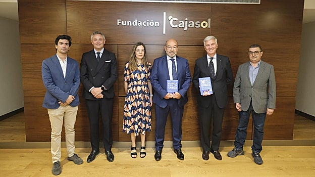 Luis Ybarra, Alberto García Reyes, Yesmina Seijas, Ángel Expósito, Nicolás Coronel y Francisco Robles