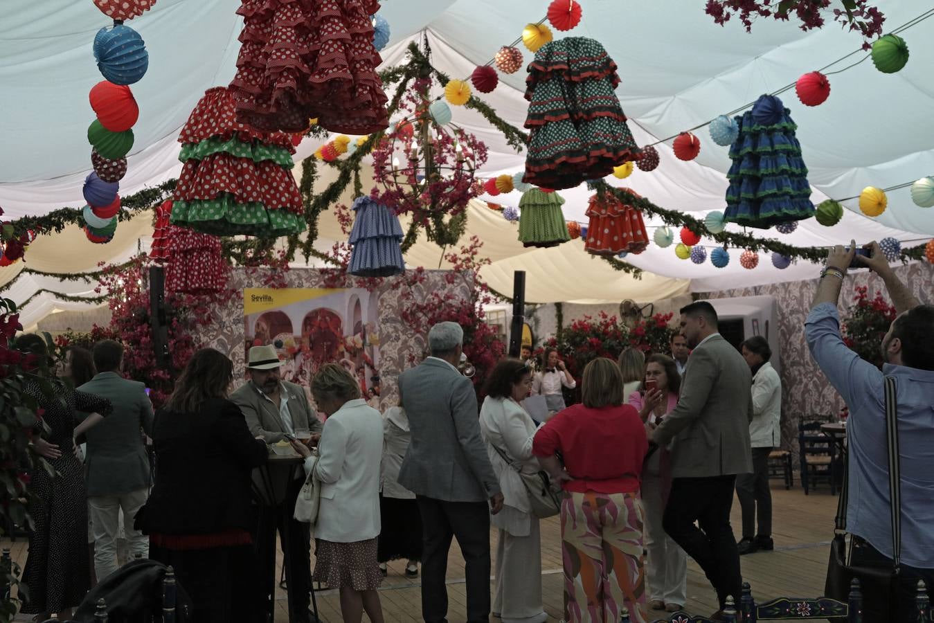 Ambiente en la recepción de la Sevilla City Office