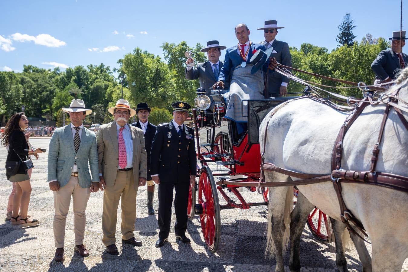 Entrega de trofeos del Campeonato Internacional de Enganches de Tradición en Sevilla