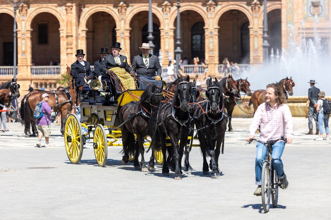 Entrega de trofeos del Campeonato Internacional de Enganches de Tradición en Sevilla