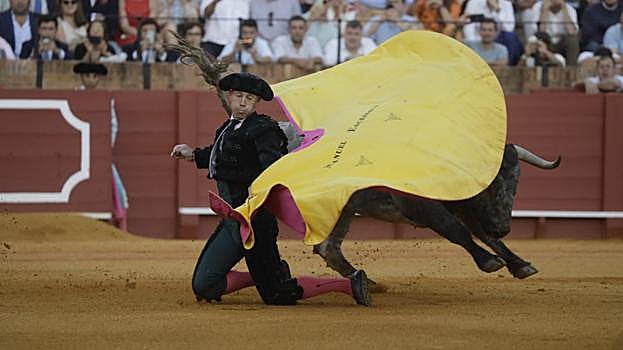 La Maestranza hecha un delirio por la histórica corrida de Victorino Martín