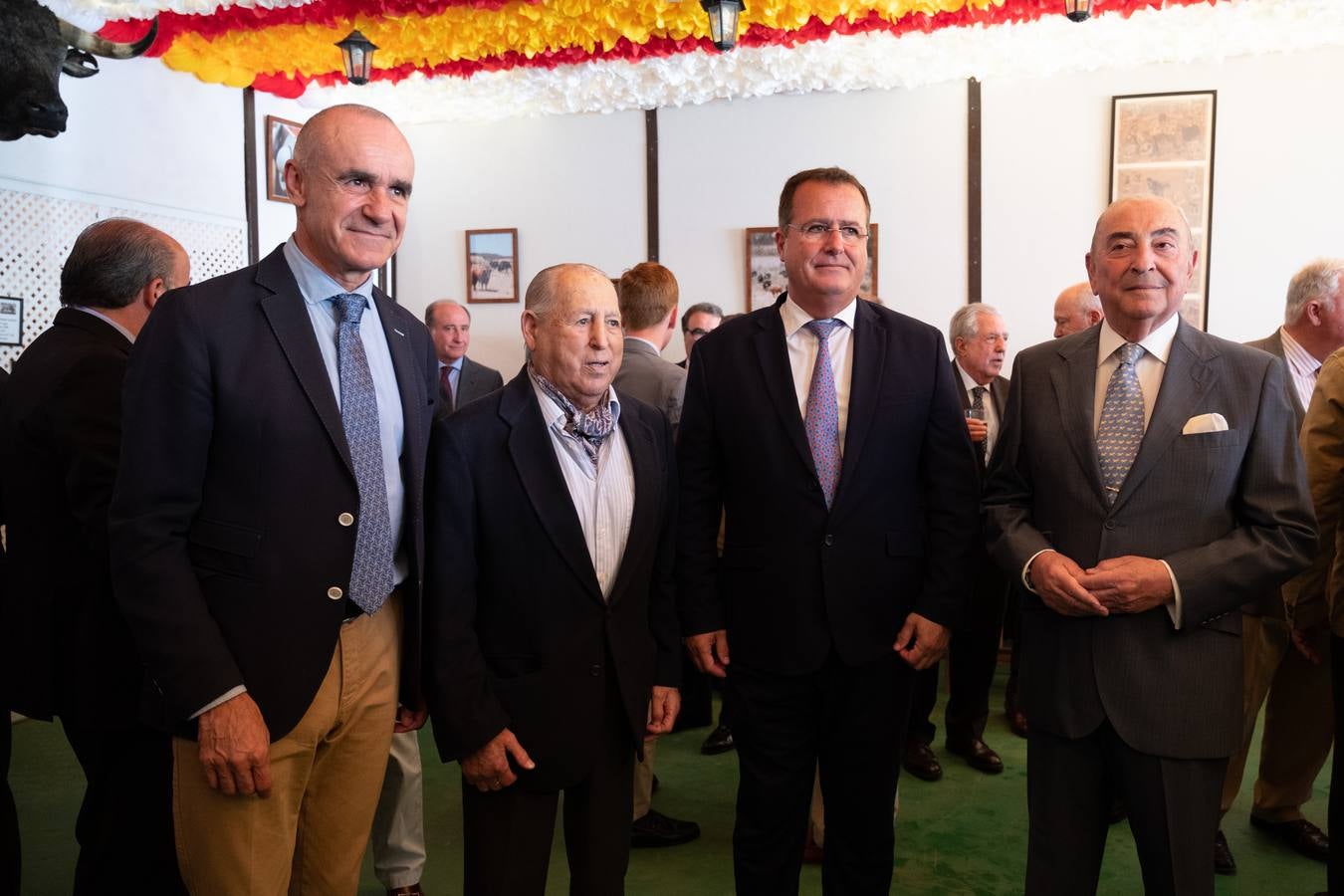 Antonio Muñoz, Ignacio Sánchez-Ibargüen, Juan Carlos Cabrera y Ramón Loharte, en la entrega del Premio taurino de Los 40