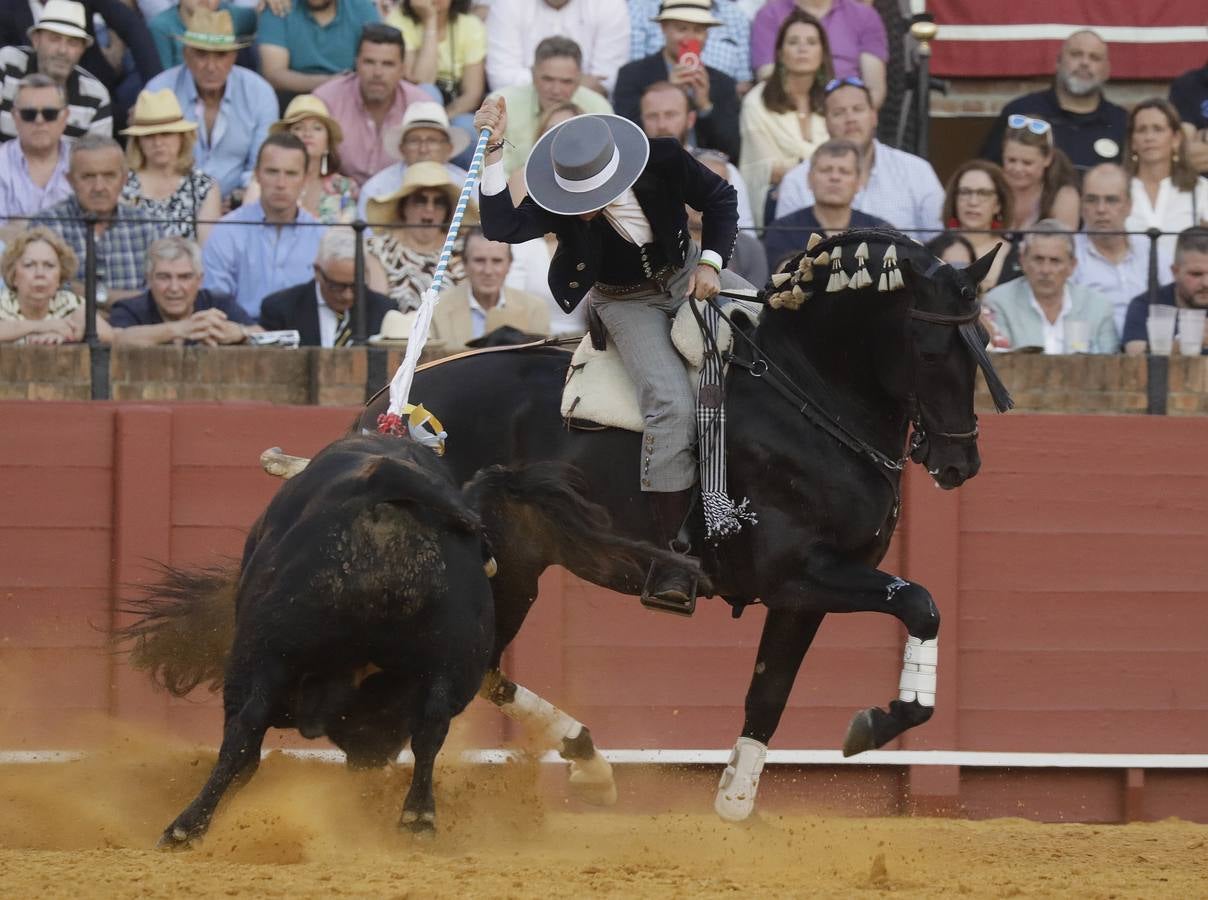 Domingo triunfal de Guillermo Hermoso de Mendoza en la plaza de toros de Sevilla