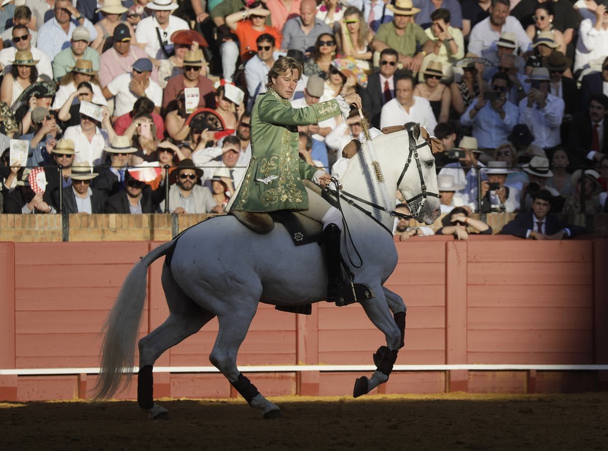 Faena de Rui Fernandes, este domingo 23 de abril en la plaza de toros de Sevilla