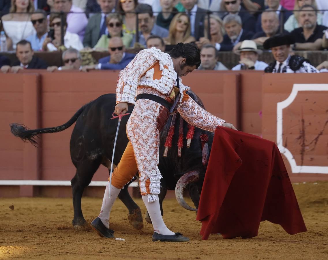 Faena de Morante de la Puebla, en la plaza de toros de Sevilla