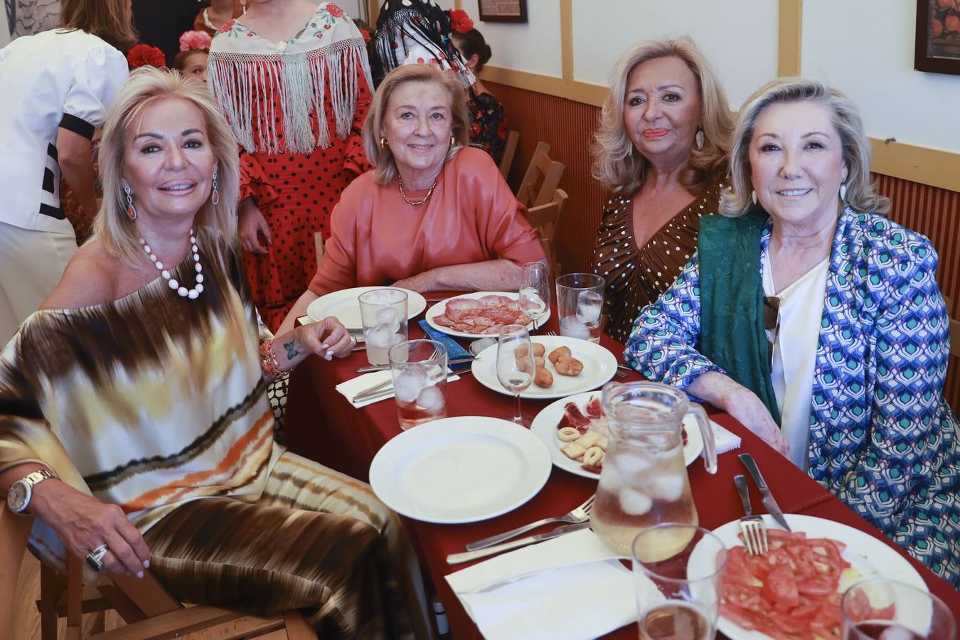 Pura González, Macarena Núñez, Araceli González y Carmita García