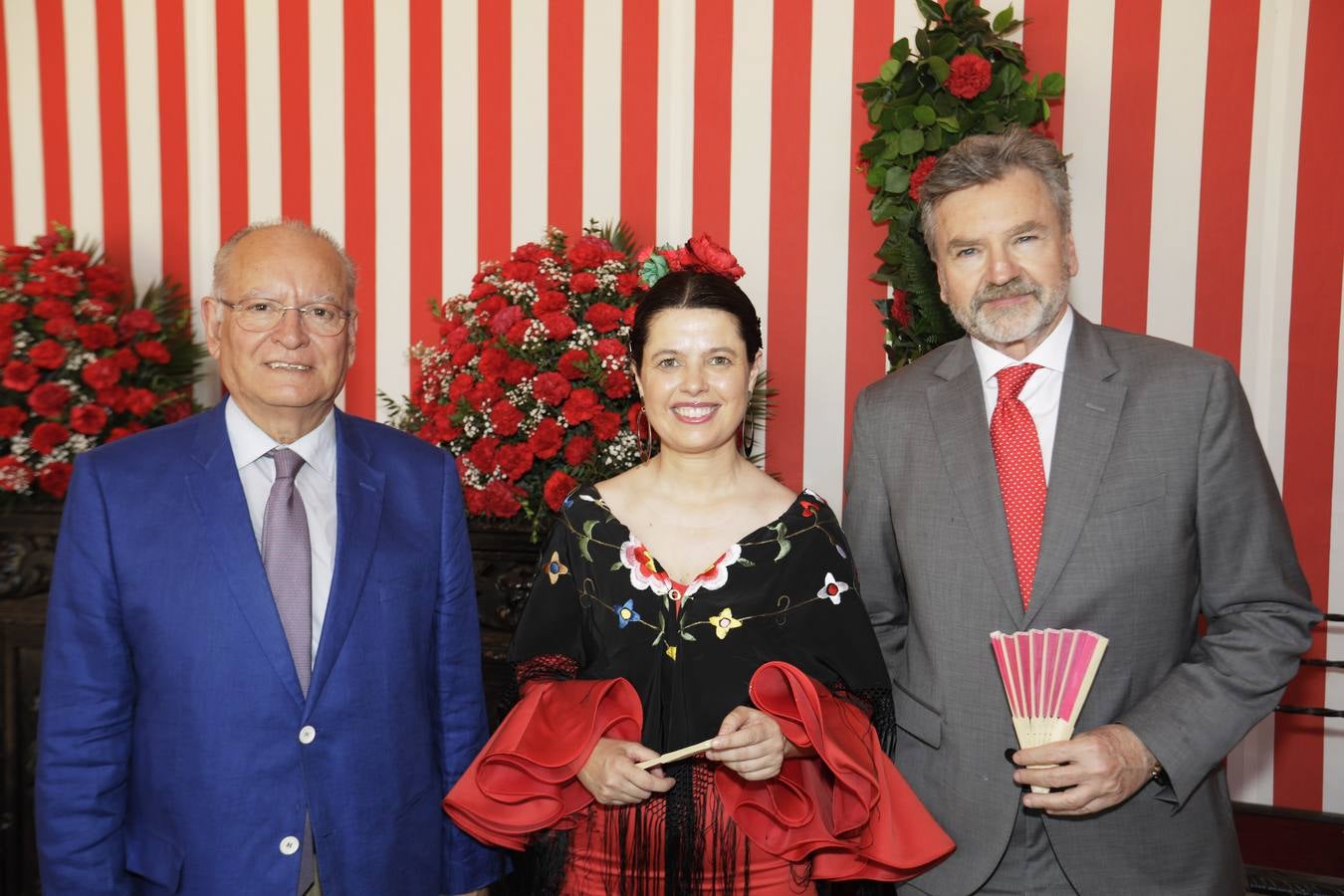 Recepción del Ayuntamiento en la caseta municipal