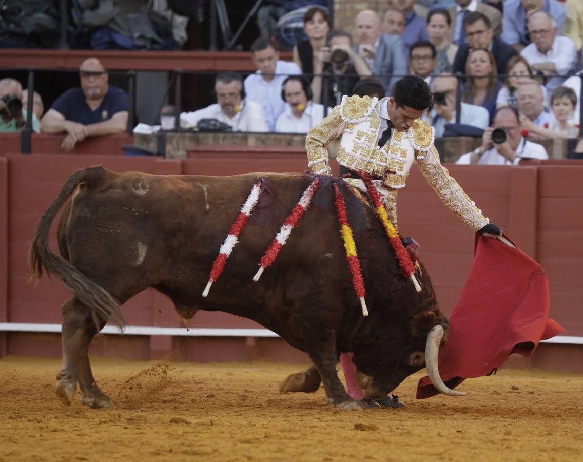 Faena de Alejandro Talavante, este lunes en la plaza de toros de Sevilla