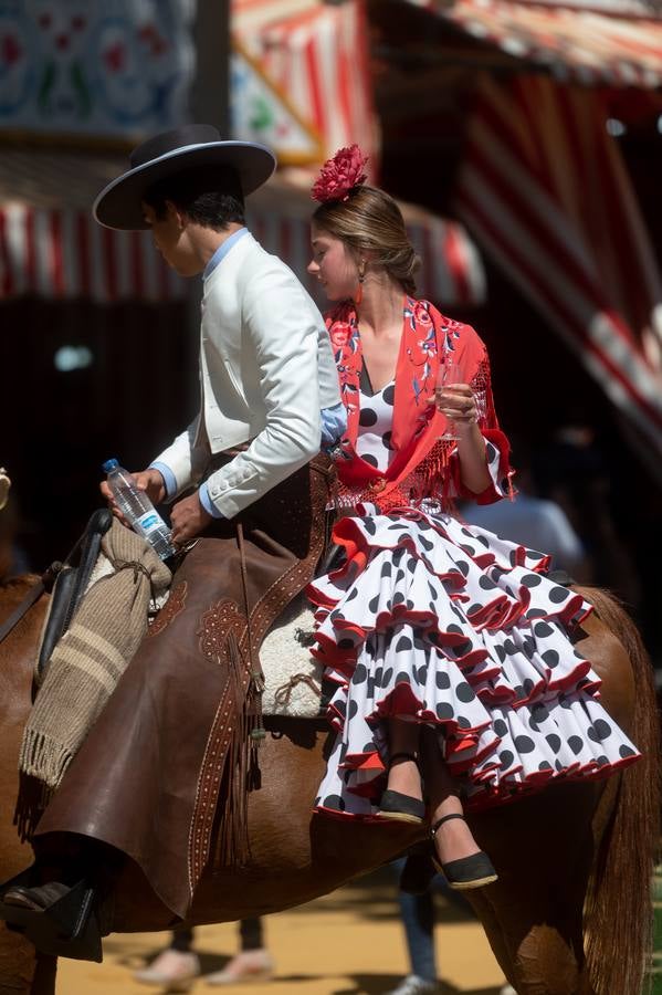 Multitudinaria jornada de Feria, previa al festivo