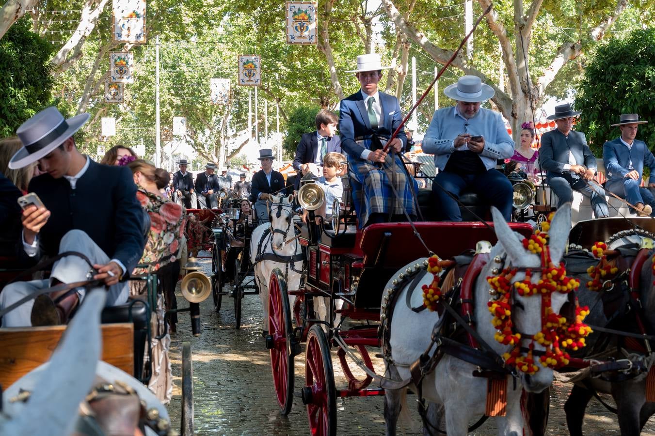 Multitudinaria jornada de Feria, previa al festivo