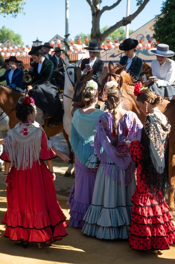 Multitudinaria jornada de Feria, previa al festivo