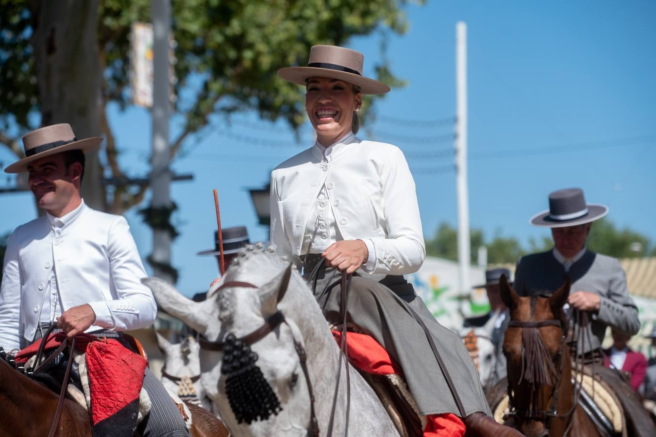Multitudinaria jornada de Feria, previa al festivo