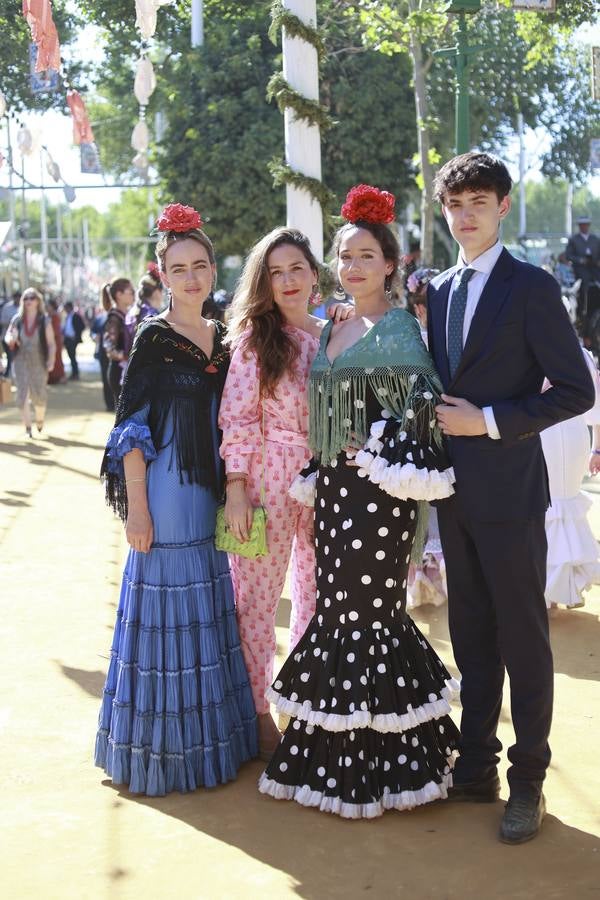 Sol Romero, Chitina Mulet, Julia Olmos y Nicolás Romero
