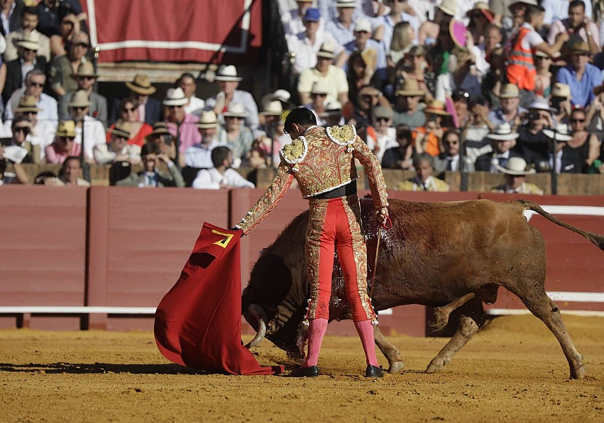 Un lance de Alejandro Talavante en la corrida de esta tarde