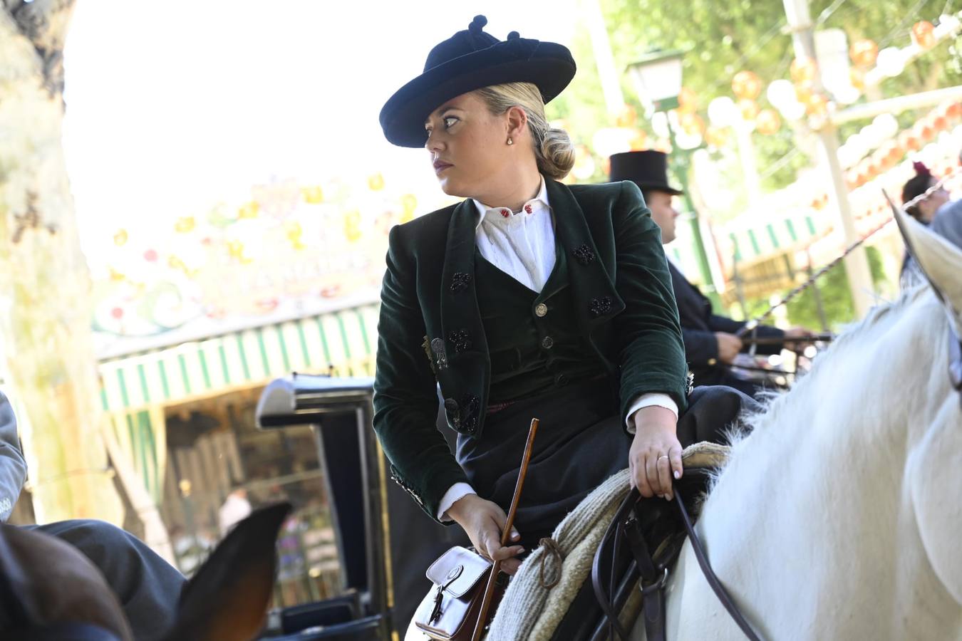 Ambiente en el real este miércoles festivo de la Feria de Abril 2023